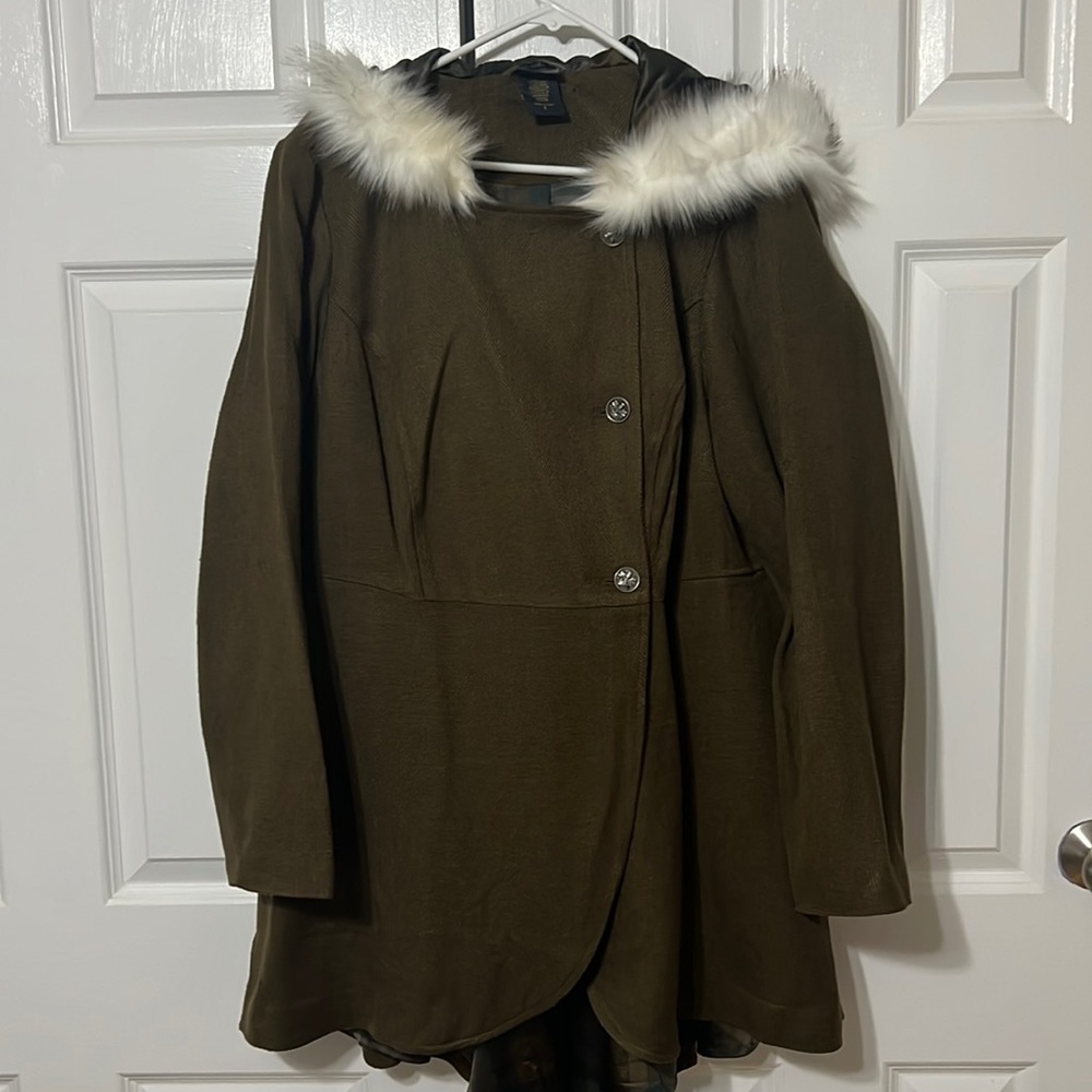 Stylish Fall/Spring Coat